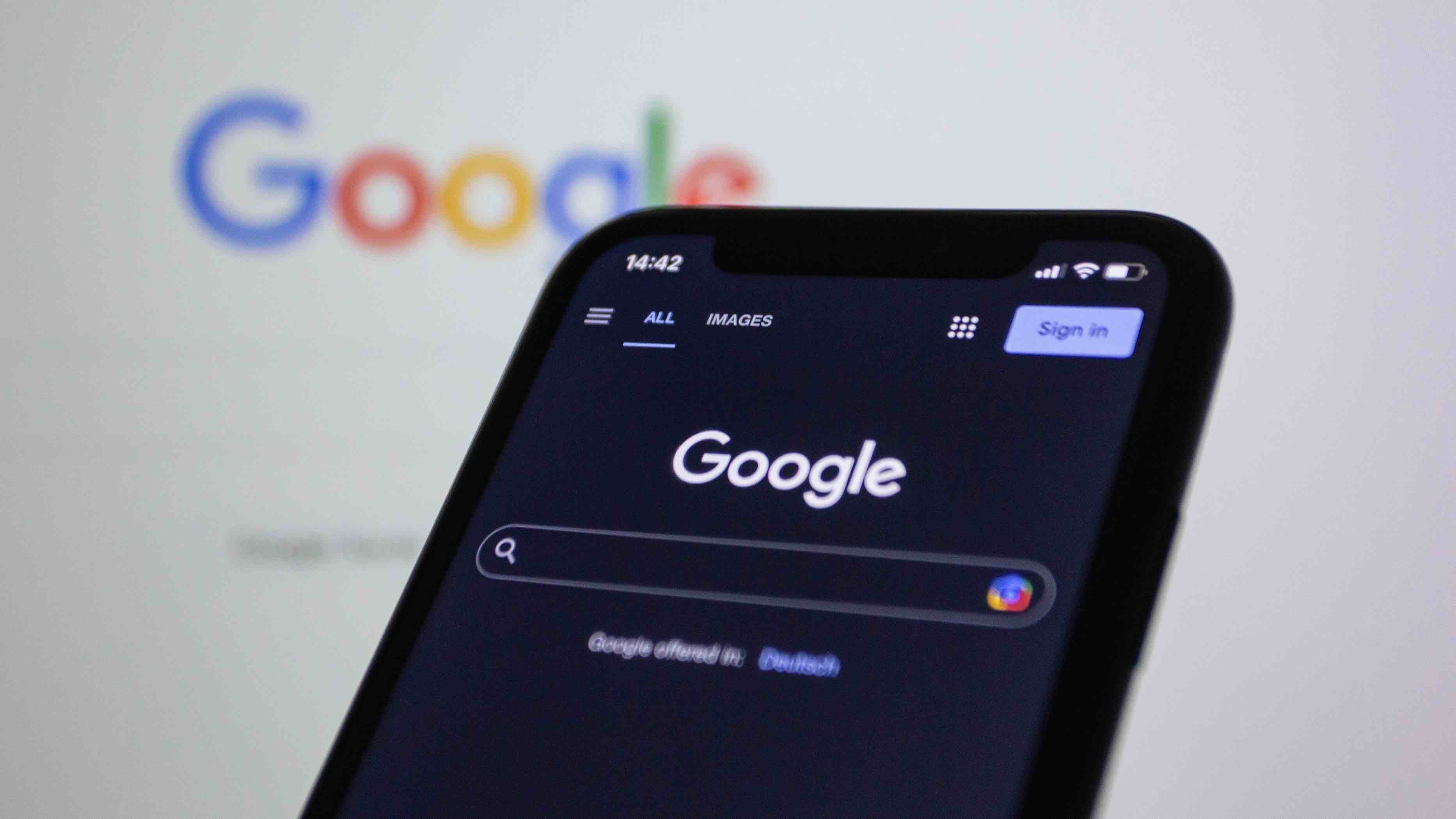 Does Google have an AI detector for search content